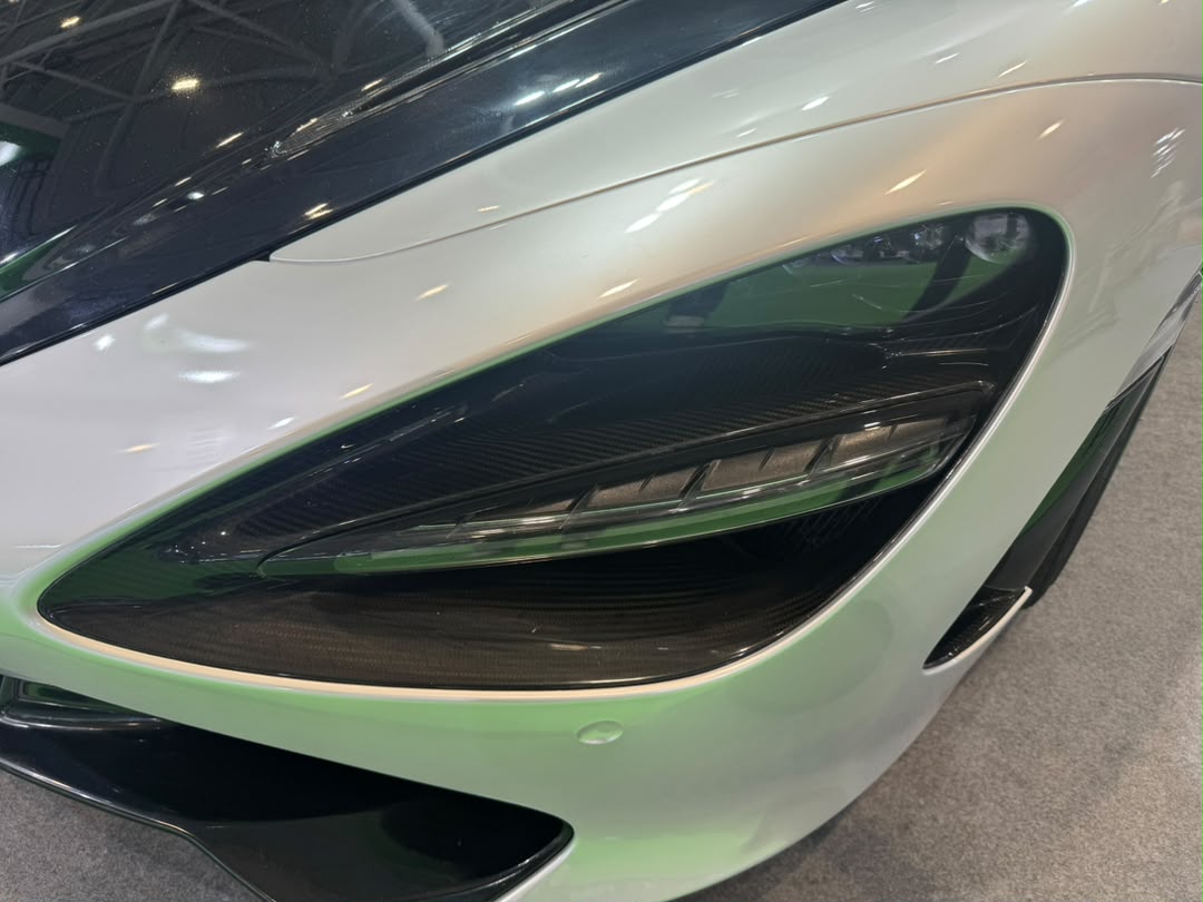 Carbon fiber Headlight Trim Replacement - McLaren 720s/ 750s