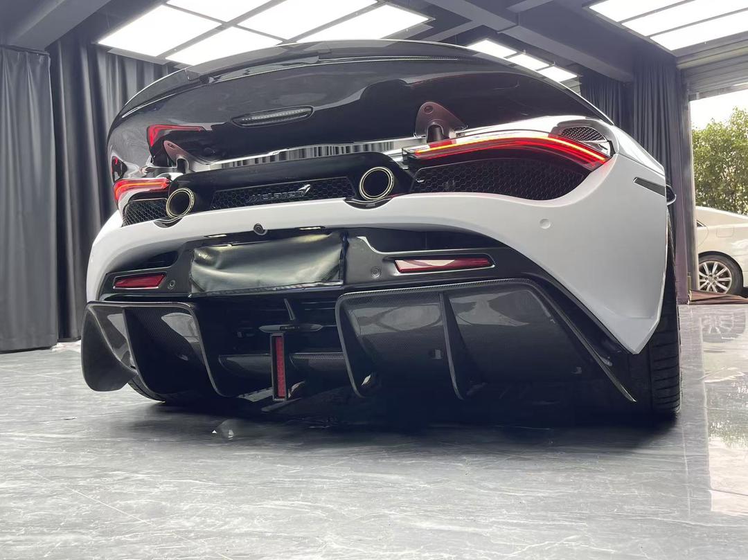 Carbon Fiber BS Style Aerodynamic Body Kit - McLaren 720s