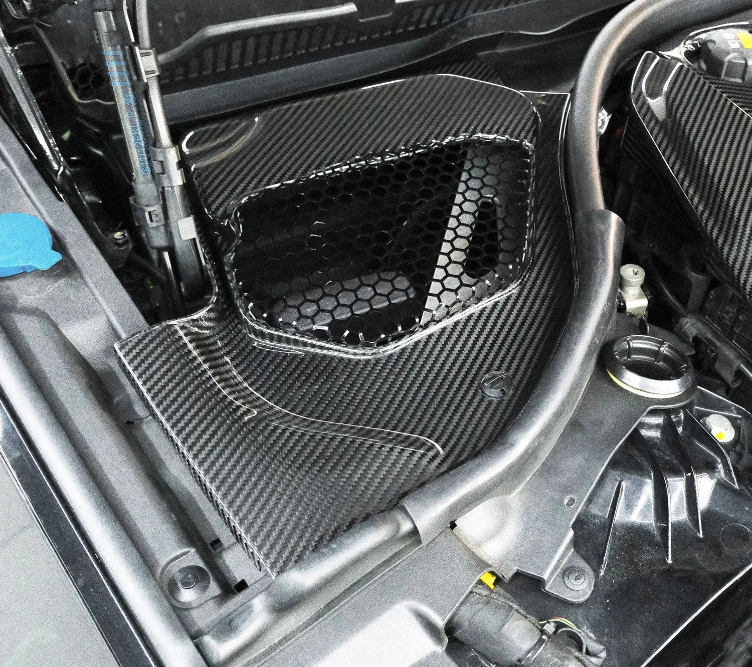 Carbon Fiber Top Corner Cowl Cover - BMW M5 F90