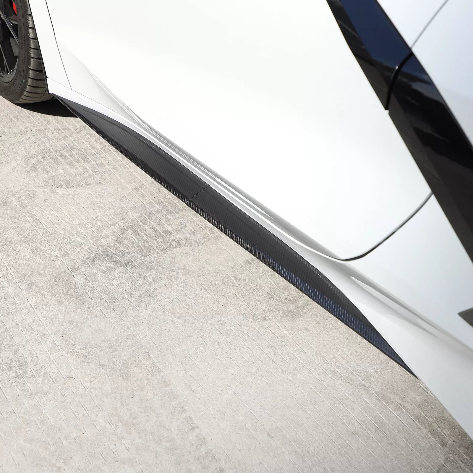 Carbon Fiber Side Skirt Trim Strip - Corvette C8 Stingray Coupe 2020-2025