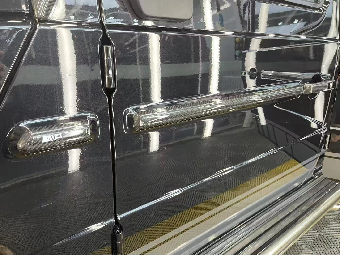 Carbon Fiber Body AMG Side Molding Trims - Mercedes W464 G63 G550 2018+