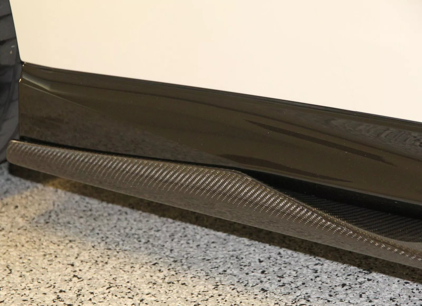Carbon Fiber Side Skirt Extension - Nissan GTR R35 2017