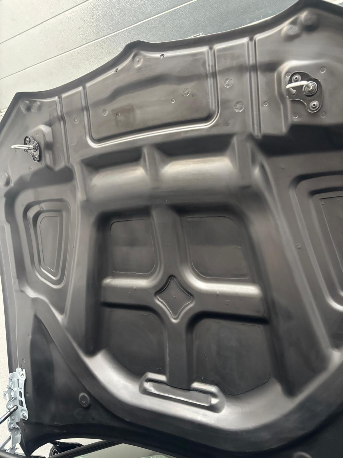 CS Style Carbon Fiber Fiber Hood Bonnet - BMW G20 3 Series