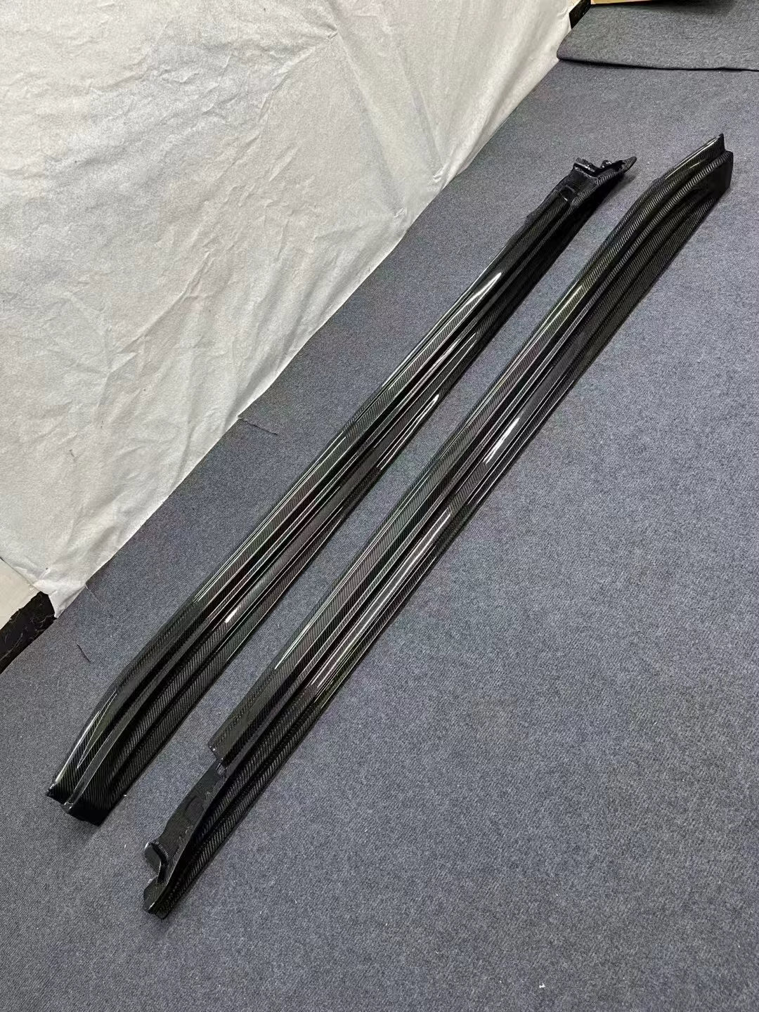 Carbon Fiber Side Skirt w/ Extension Replacement - Porsche Panamera 4S 2017-2021