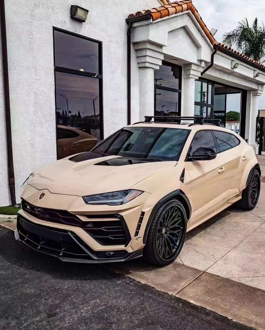 Prepreg Carbon Fiber Aero Body Kit - Lamborghini Urus