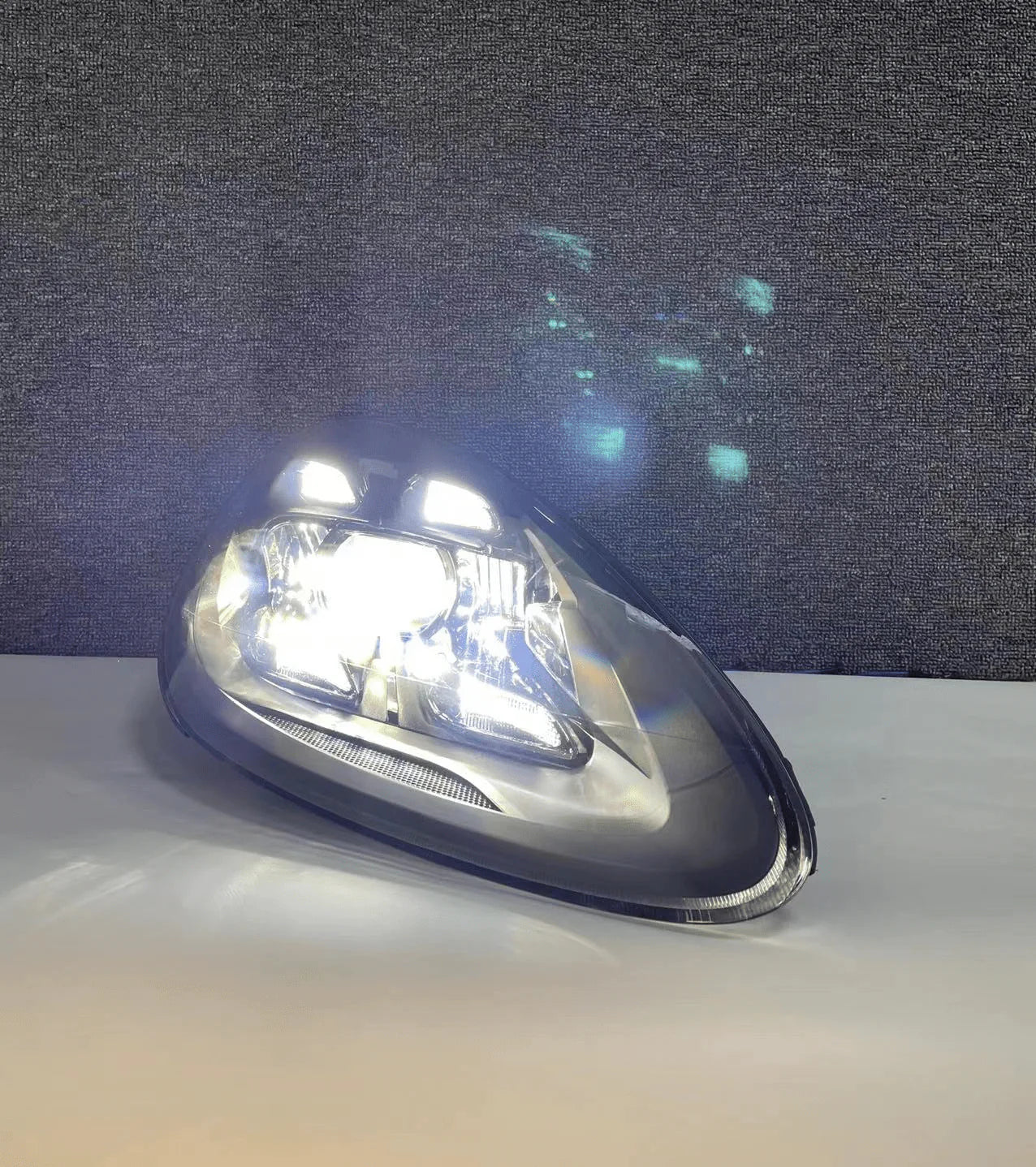 Porsche Cayenne 958.1 958.2 Matrix Style LED Headlights 2011-2018