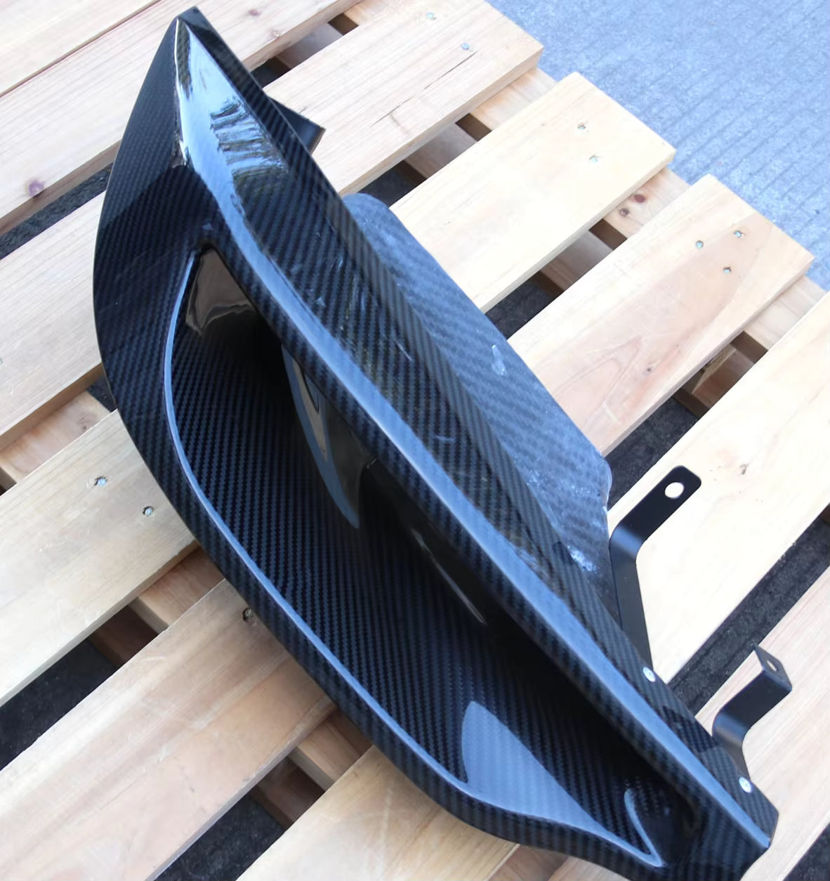 BMW G87 M2 Carbon Fiber Headlight dir duct Delete