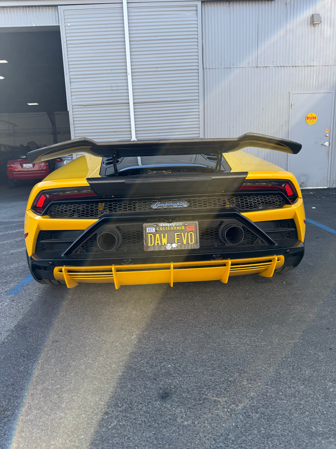 1016 Style Carbon Fiber Rear Spoiler Wing w/ Decklid - Lamborghini Huracan