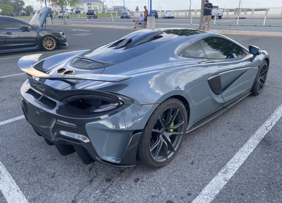 McLaren 570s Carbon Fiber Vented Roof Scoop