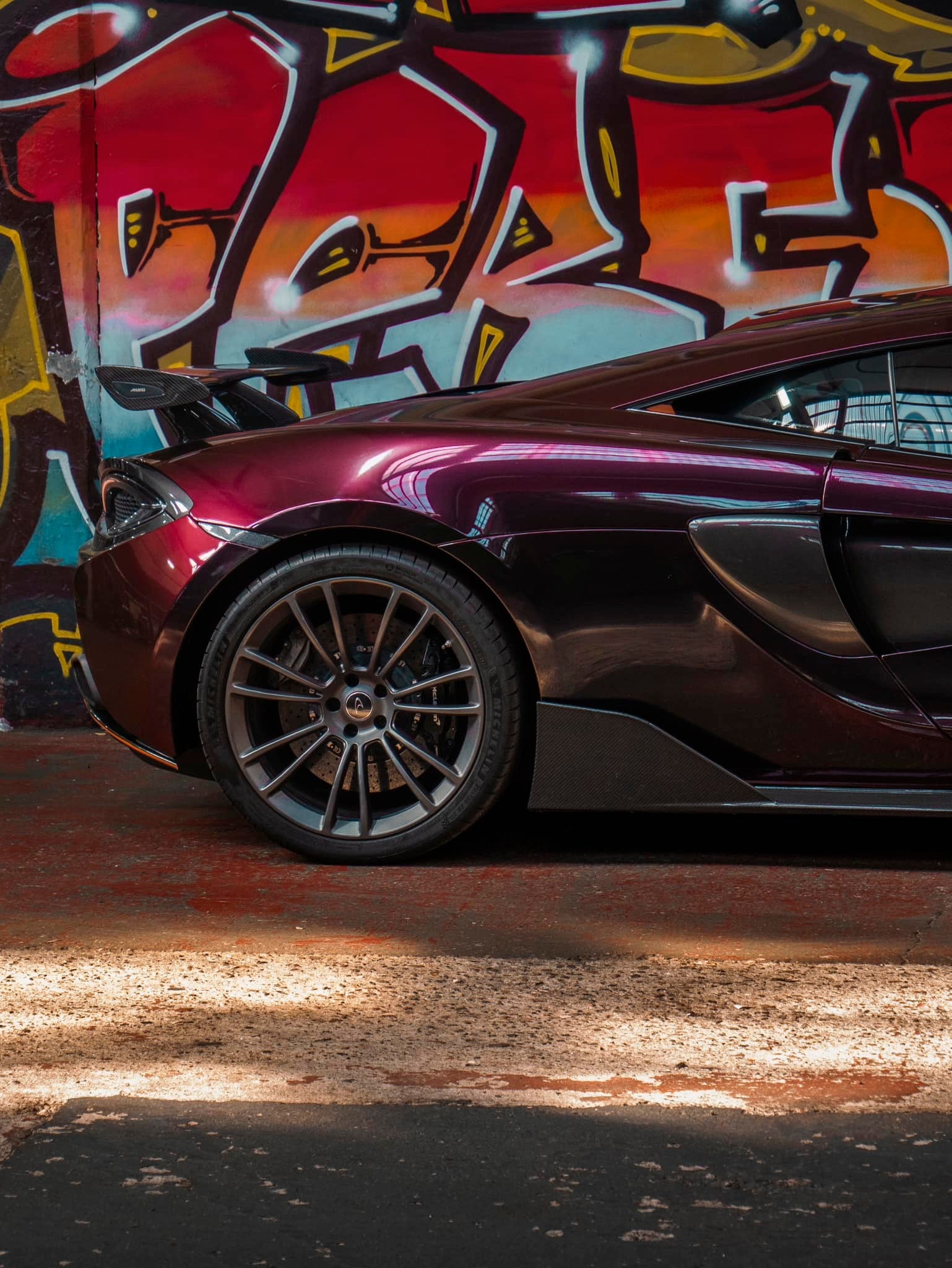 https://www.thecarbonindustries.com › products › 600lt-style-carbon-fiber-side-skirts-mclaren-570gt-570s

