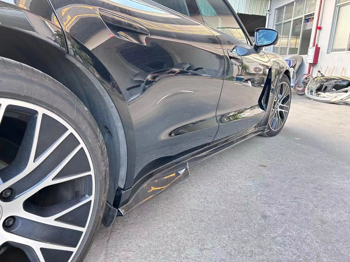 Carbon Fiber M Style Side Skirts - Porsche Taycan