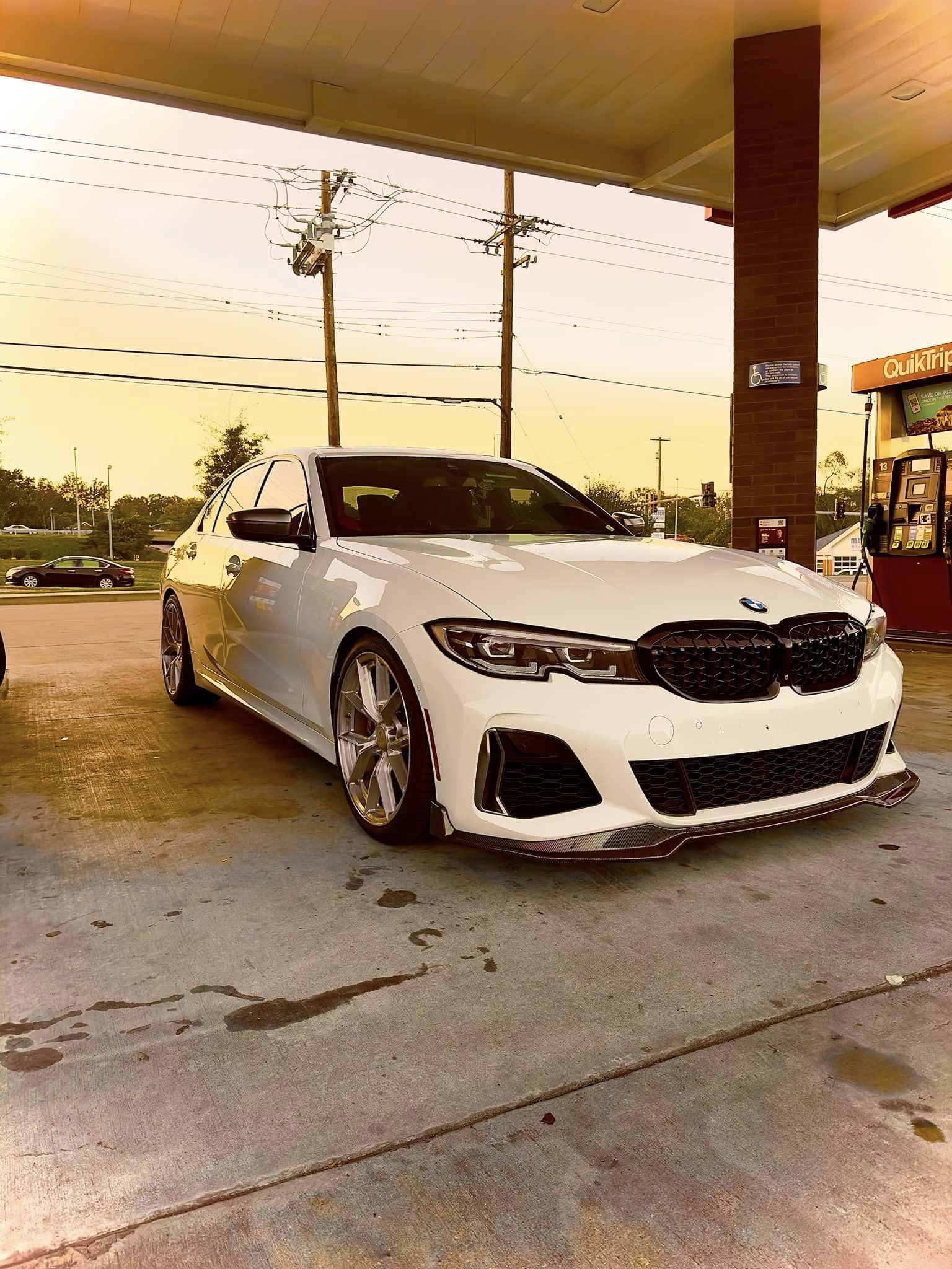 https://www.thecarbonindustries.com › products › 3d-style-carbon-fiber-front-lip-bmw-g20-g28-3-series

