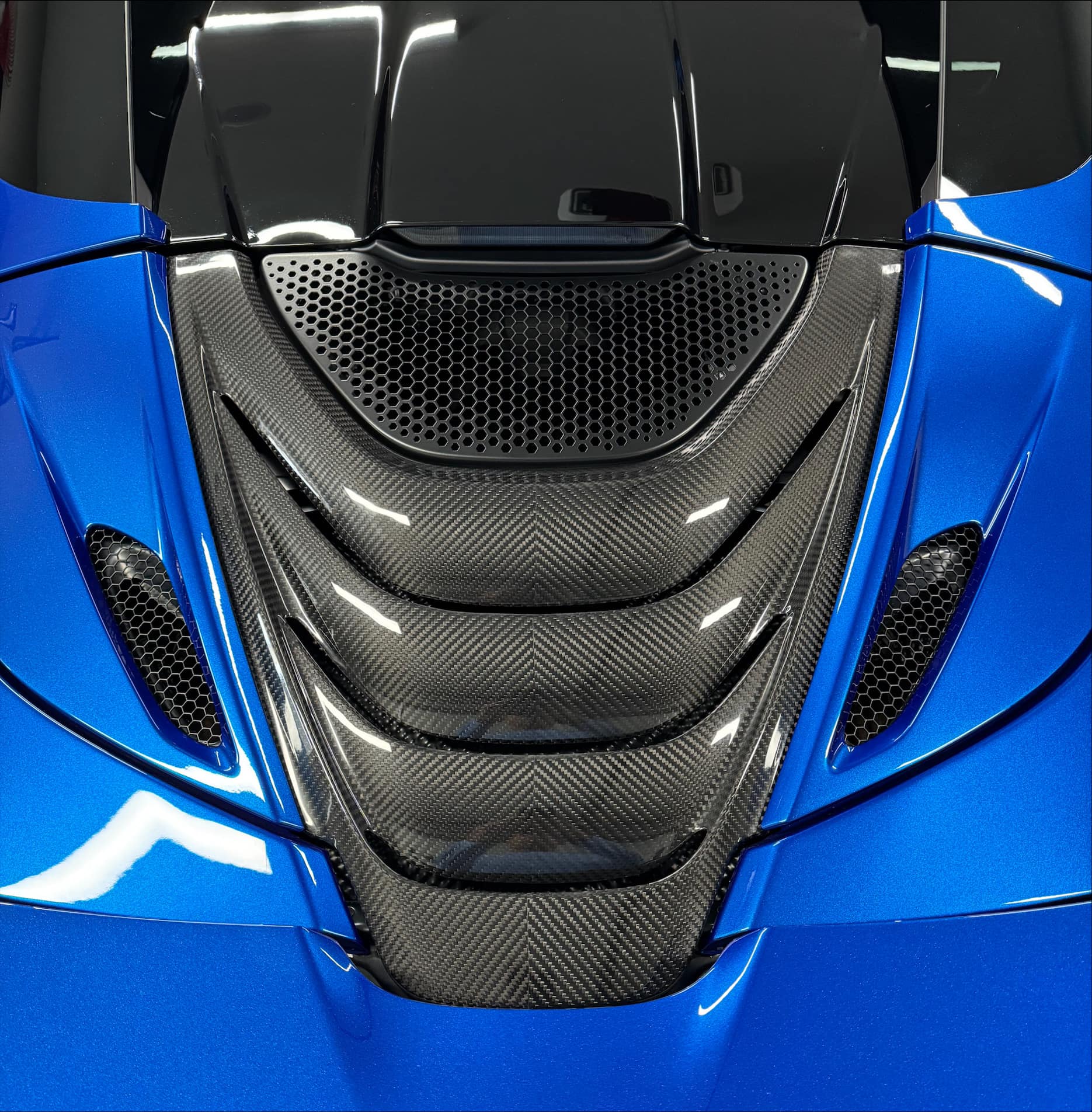Dry Carbon Fiber Engine Cover  - Mclaren 720s Spider