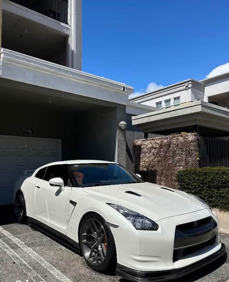 CARBON FIBER FRONT BUMPER LIP FOR NISSAN R35 GTR