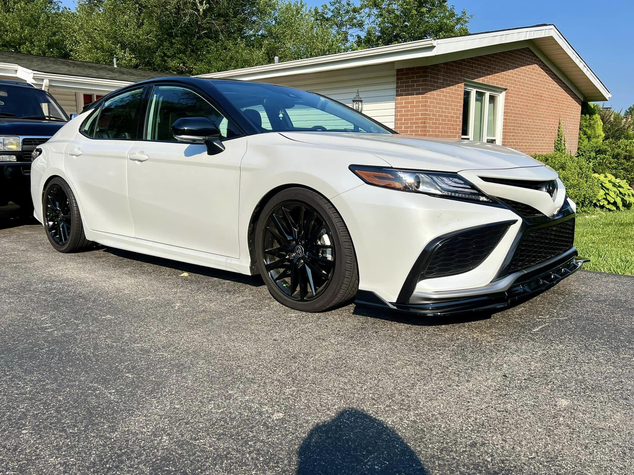 Gloss Black Front Splitter Lip - Toyota Camry  SE XSE SPORT