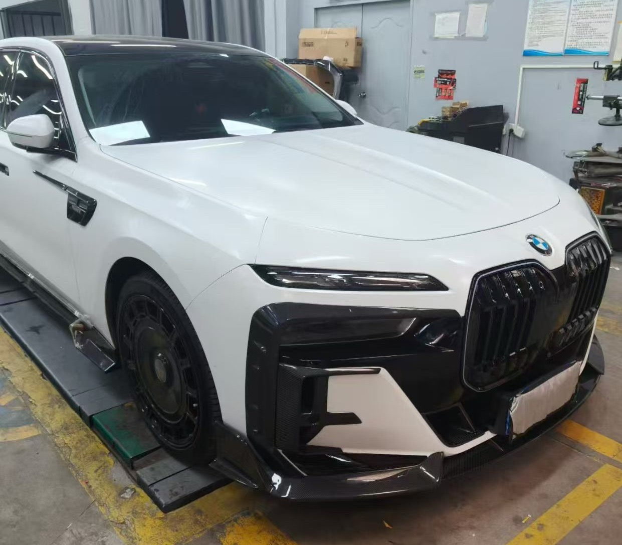 MSY Style dry Carbon Fiber Body Kit - BMW 7 Series G70