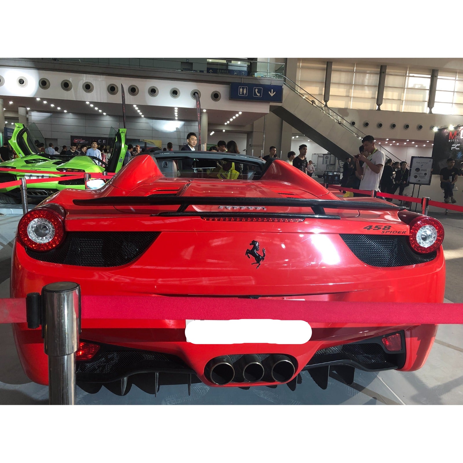 Carbon Fiber Rear Wing W/ base - Ferrari 458