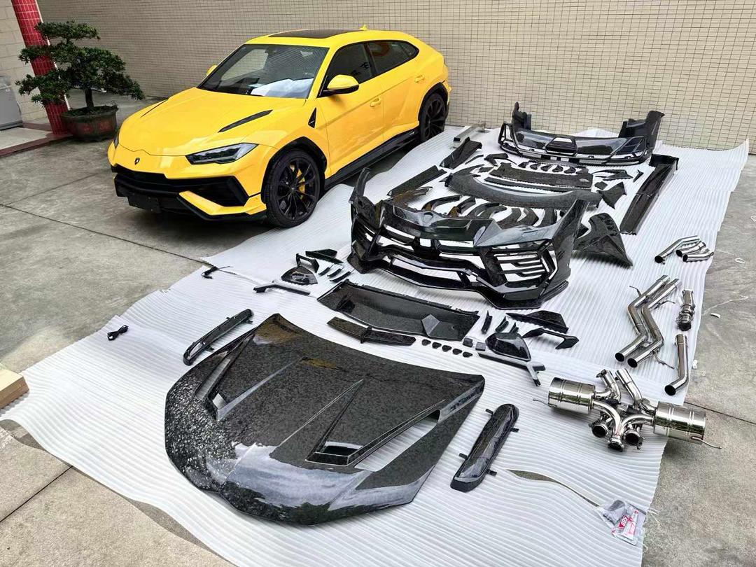 Carbon Fiber Full M Style Venatus Aerodynamic Body Kit - Lamborghini U
