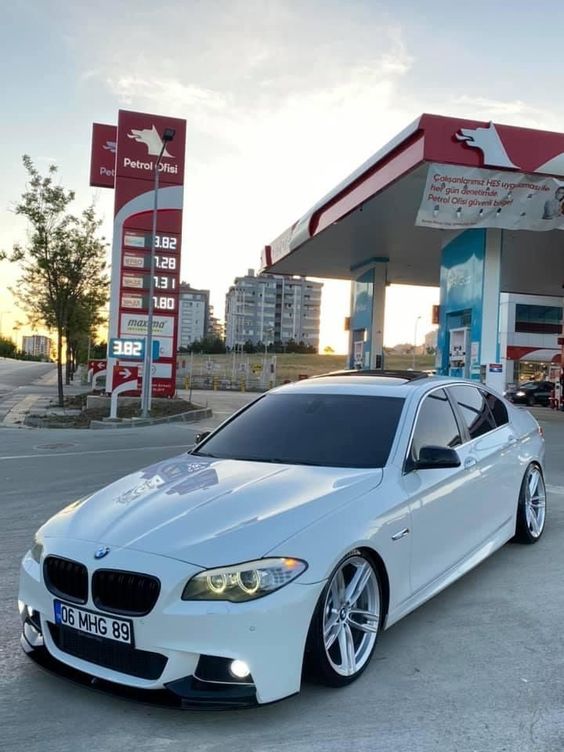 MP Style Carbon Fiber Front Lip - BMW F10 M5