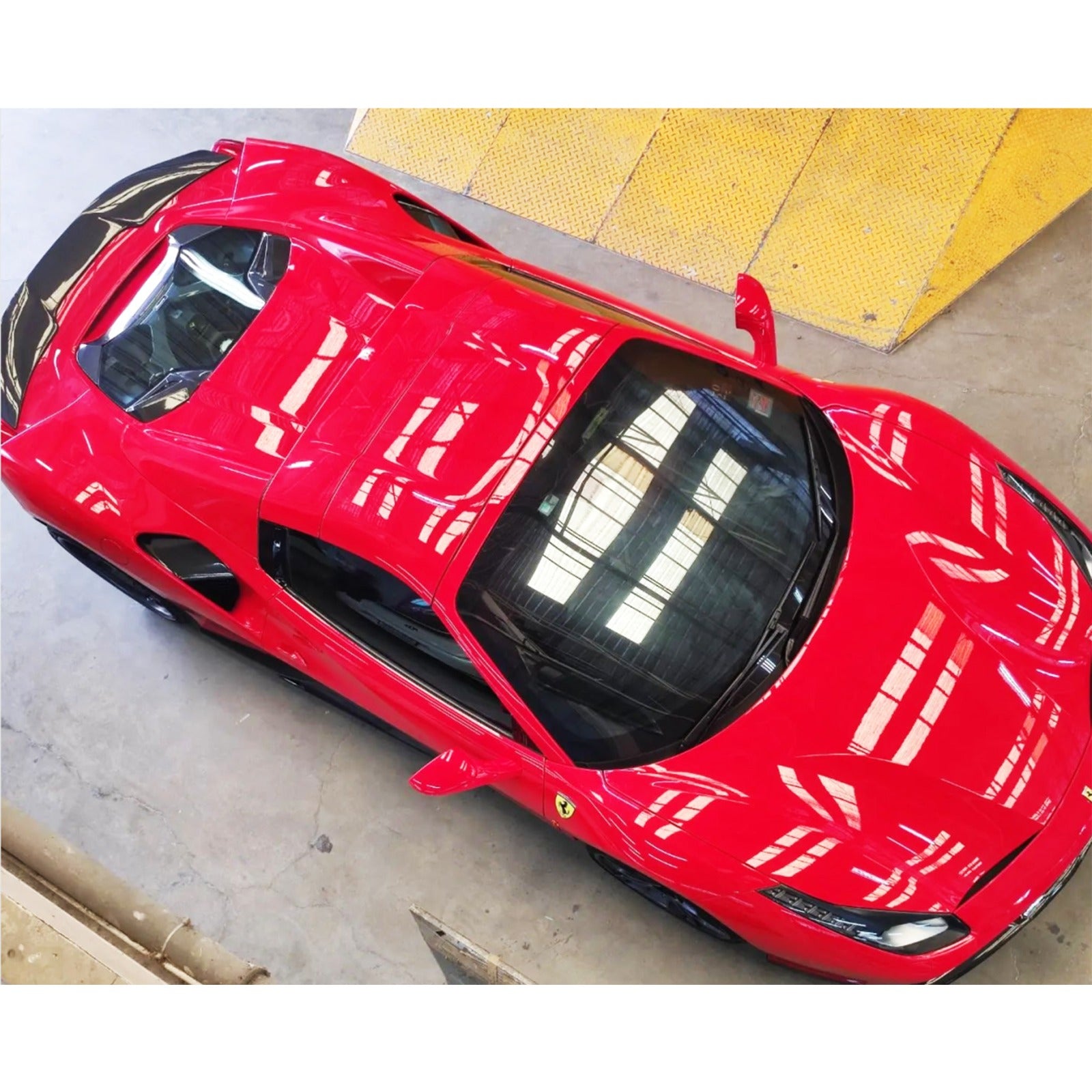 V Style Carbon Fiber Rear Spoiler - Ferrari 488