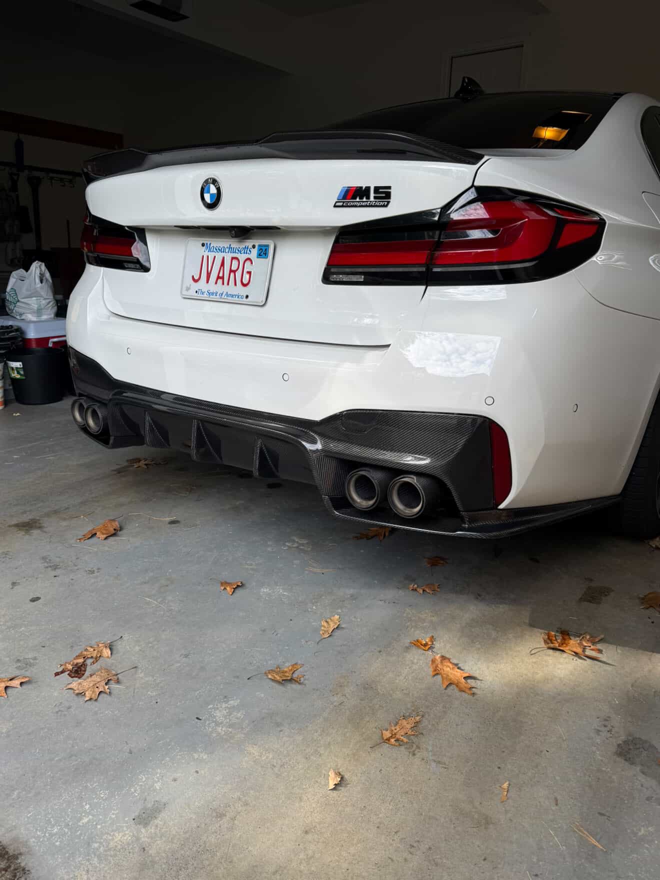 3D Style Carbon Fiber Rear Diffuser - BMW F90 M5