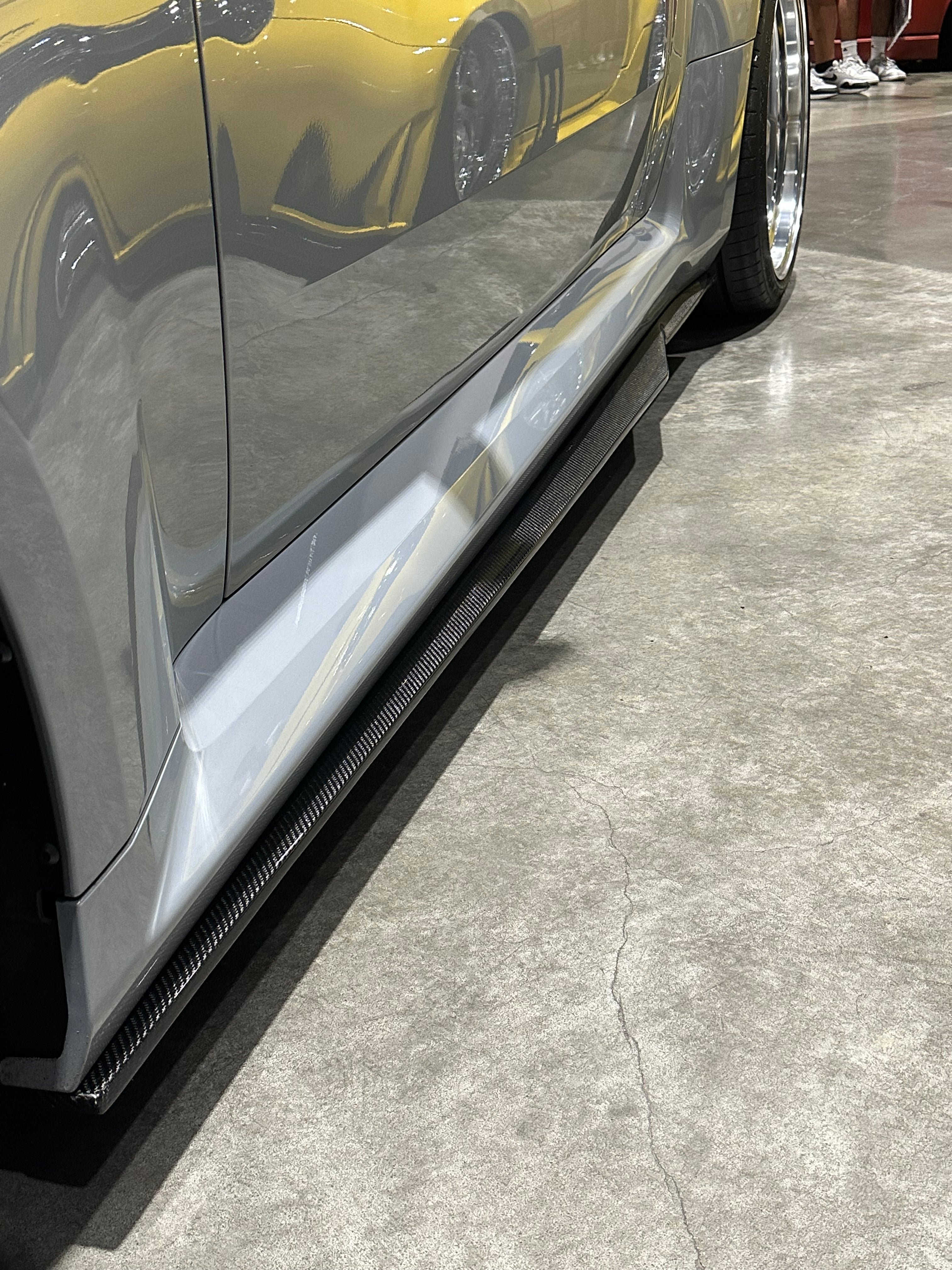 R Style Carbon Fiber Side Skirts - BMW G87 M2