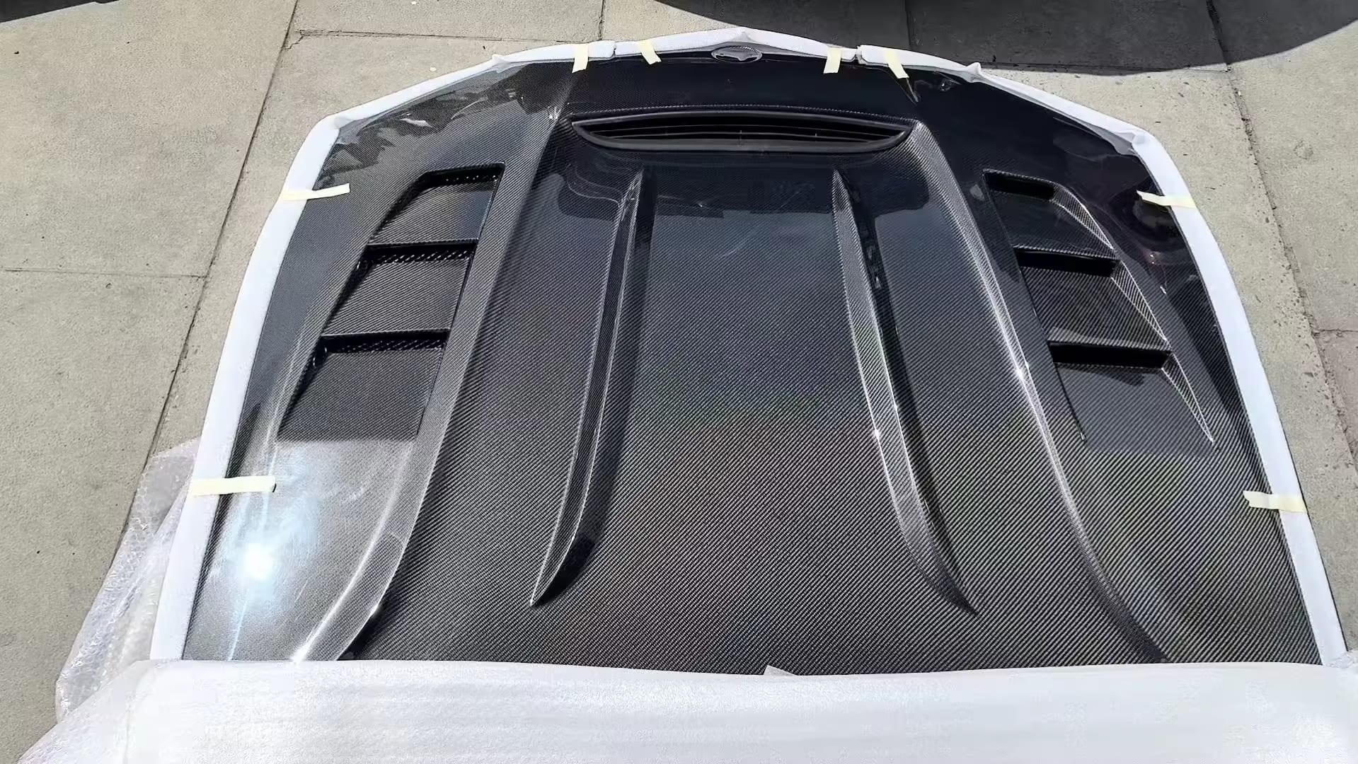 Carbon Fiber Vented Engine Hood Bonnet - BMW G20 3 Series