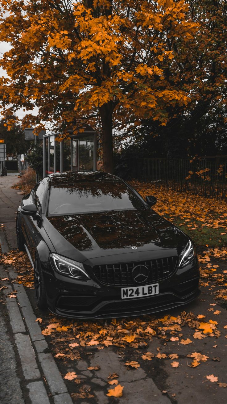 GT R Style Gloss Black Front Racing Grille For Mercedes-Benz W205 C63 / C63S AMG (2014-2018 Pre-Facelift) - ABS Plastic, No Emblem