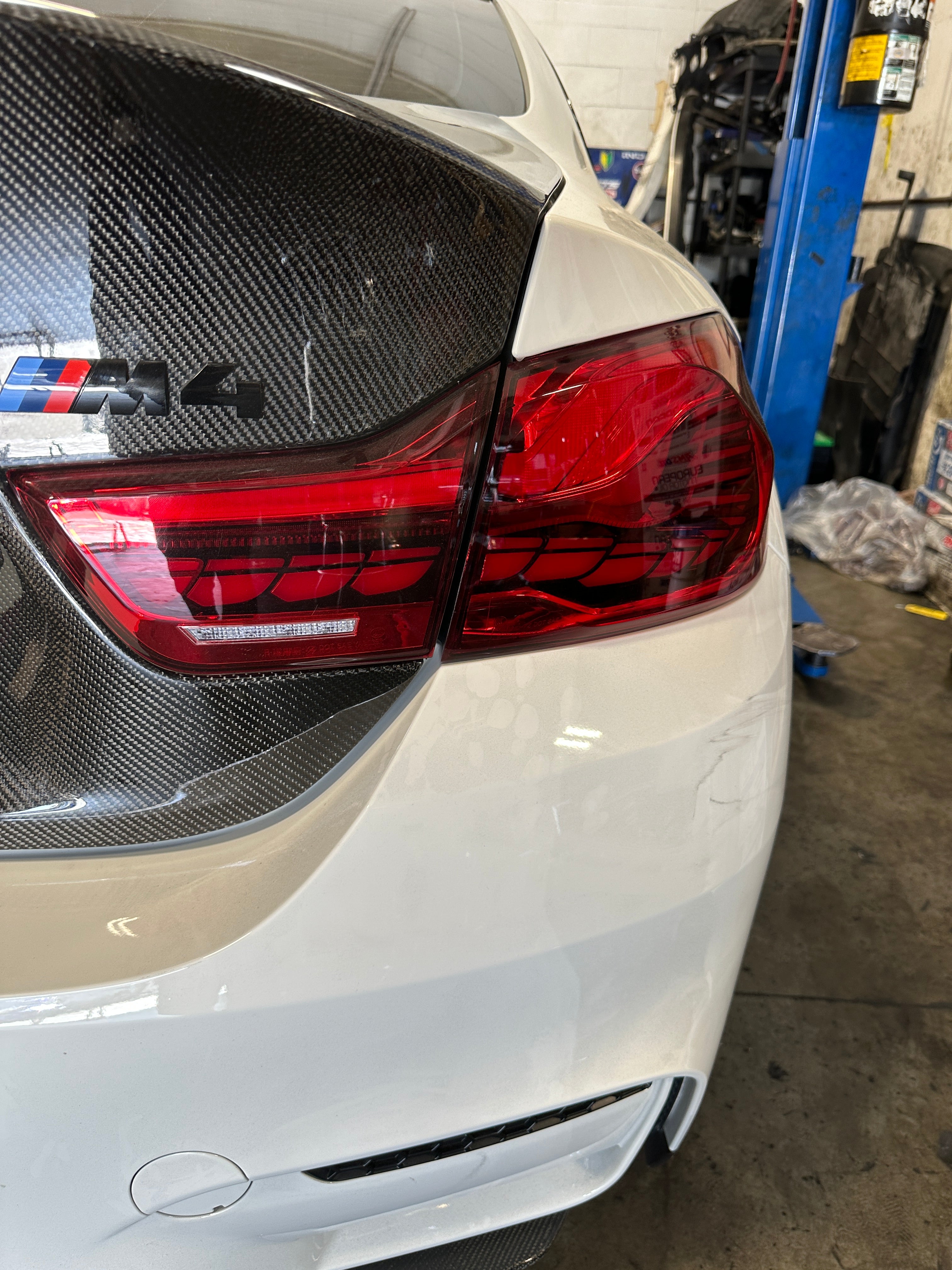 CSL Style Carbon Fiber Rear Trunk - BMW F82 M4