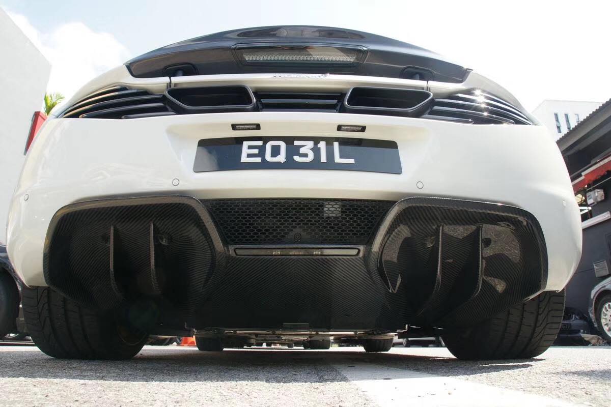 Carbon Fiber Diffuser V2 - McLaren 650s