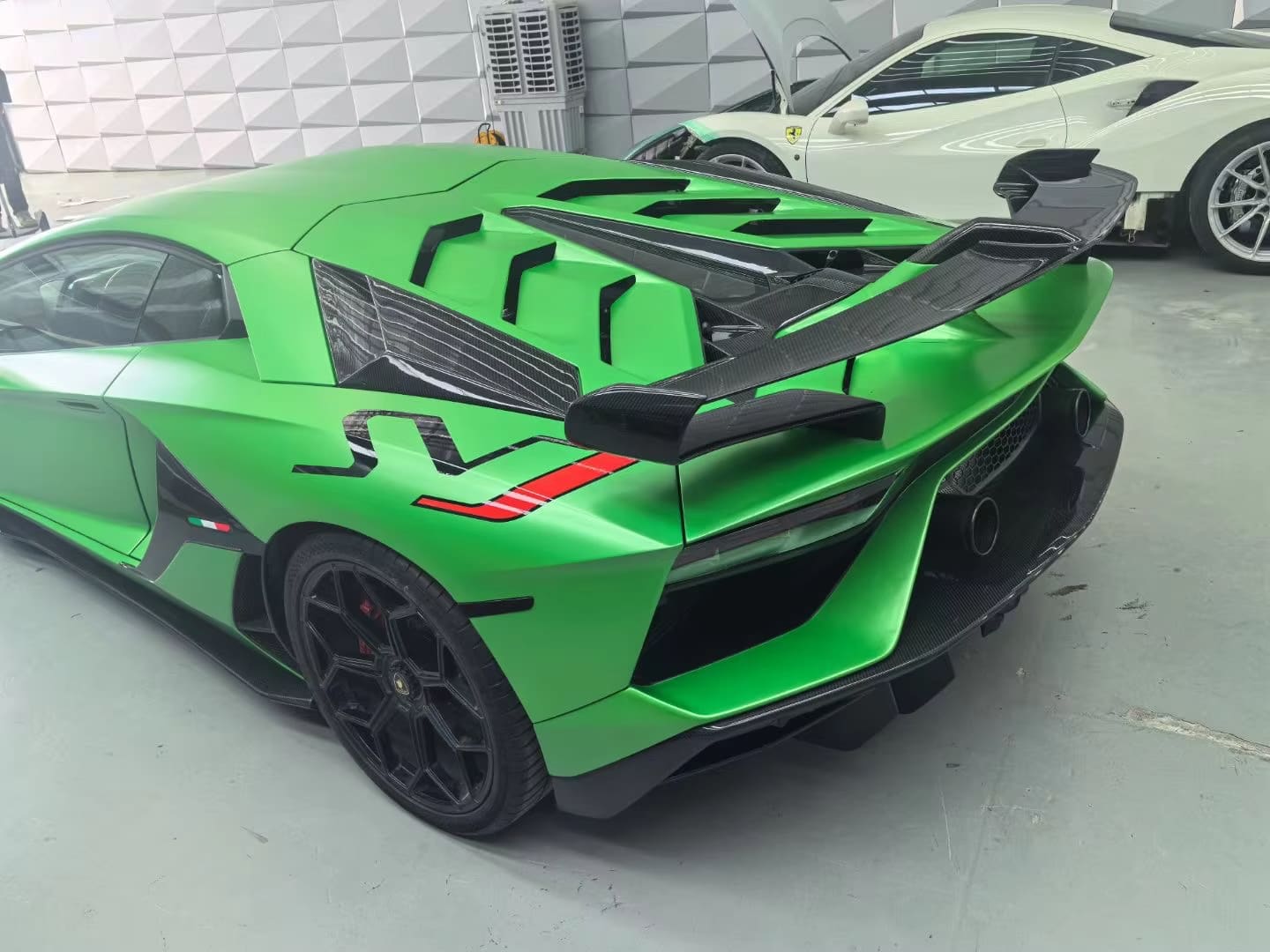 Carbon Fiber SVJ Style Rear Wing w/ base - Lamborghini aventador LP700 LP750 SVJ