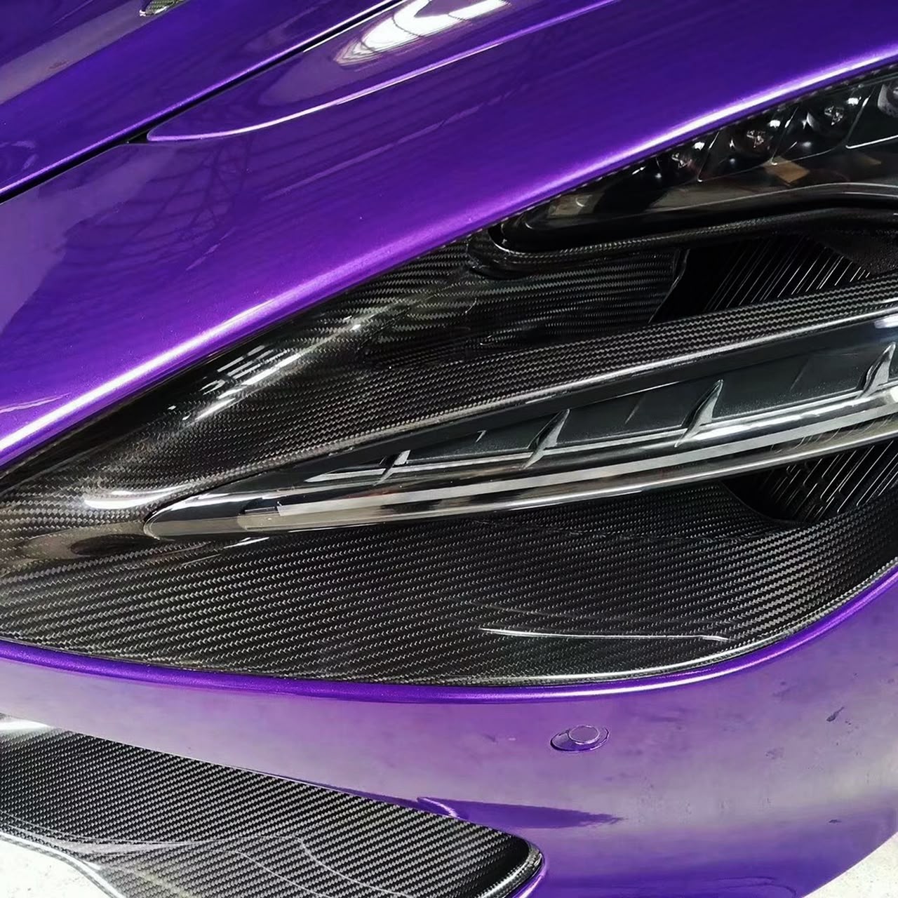 Carbon fiber Headlight Trim Replacement - McLaren 720s/ 750s