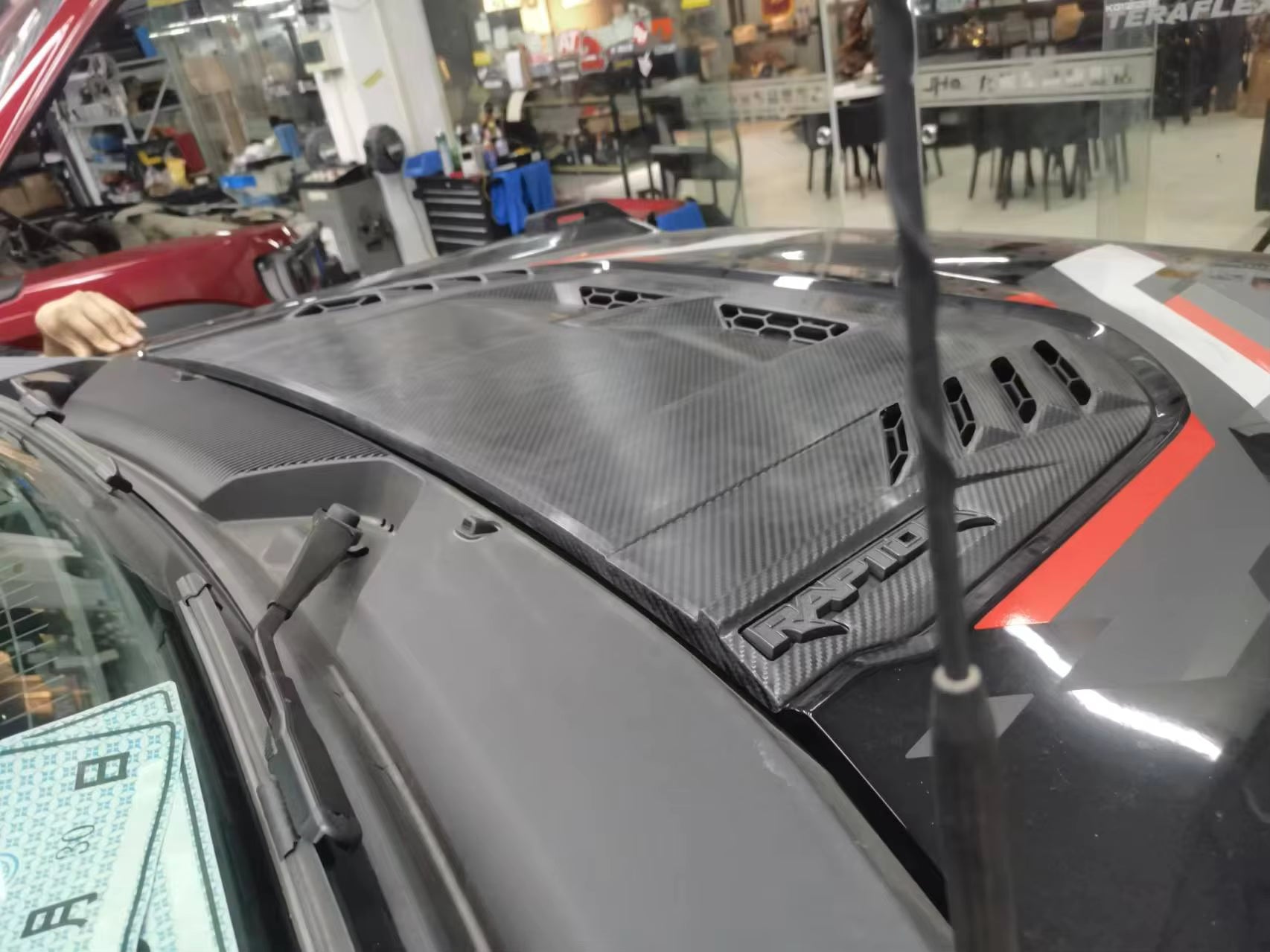 Carbon Fiber Car Front Engine Hood Engine Bonnet Cover Trim - Ford Bronco Raptor 2021 - 2024