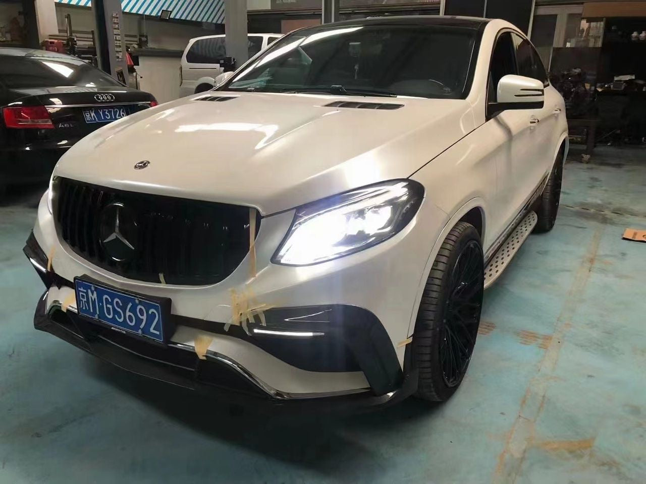Carbon Fiber Aero Kit - Mercedes C292 GLE450
