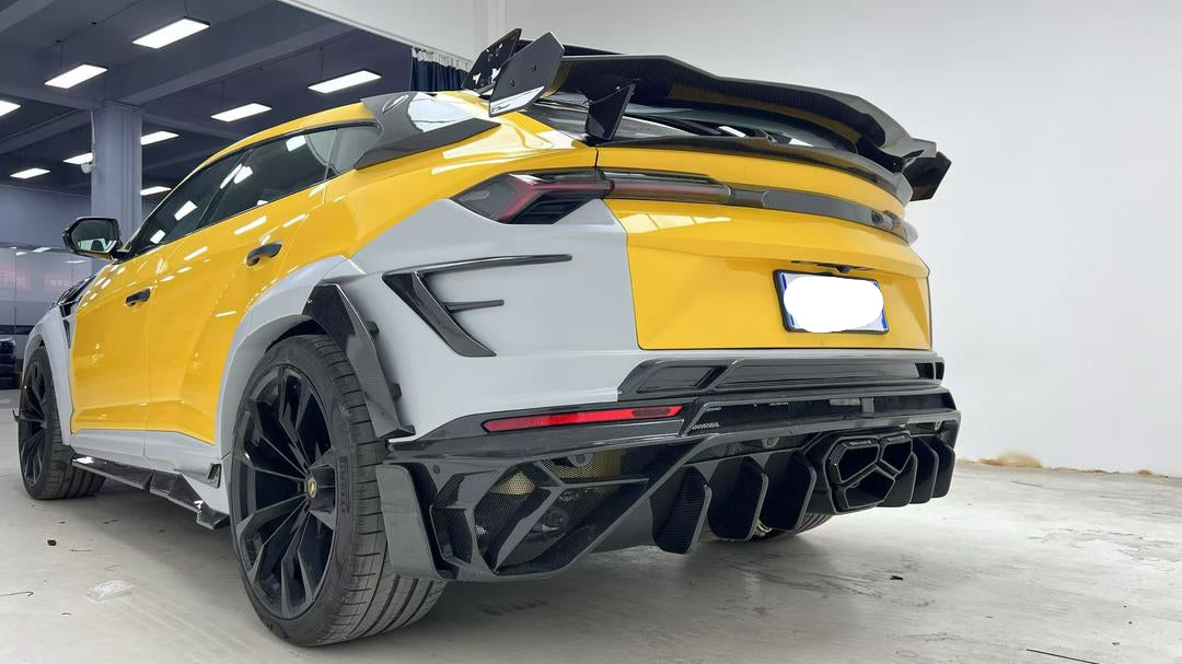 Carbon Fiber Full M Style Venatus Aerodynamic Body Kit - Lamborghini Urus S / Launch edition