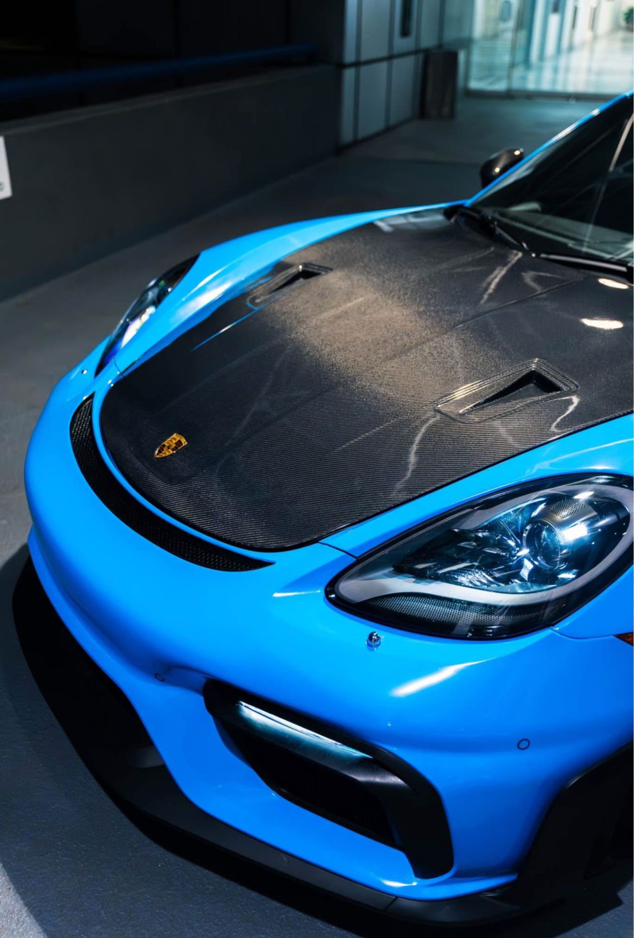 Dry Carbon Fiber GT4 Style Hood Bonnet - Porsche 718/ Boxster/Cayman/GT4/GT4RS