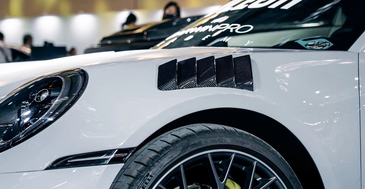 Carbon Fiber GT3 Style Fender Replacements - Porsche 911 992