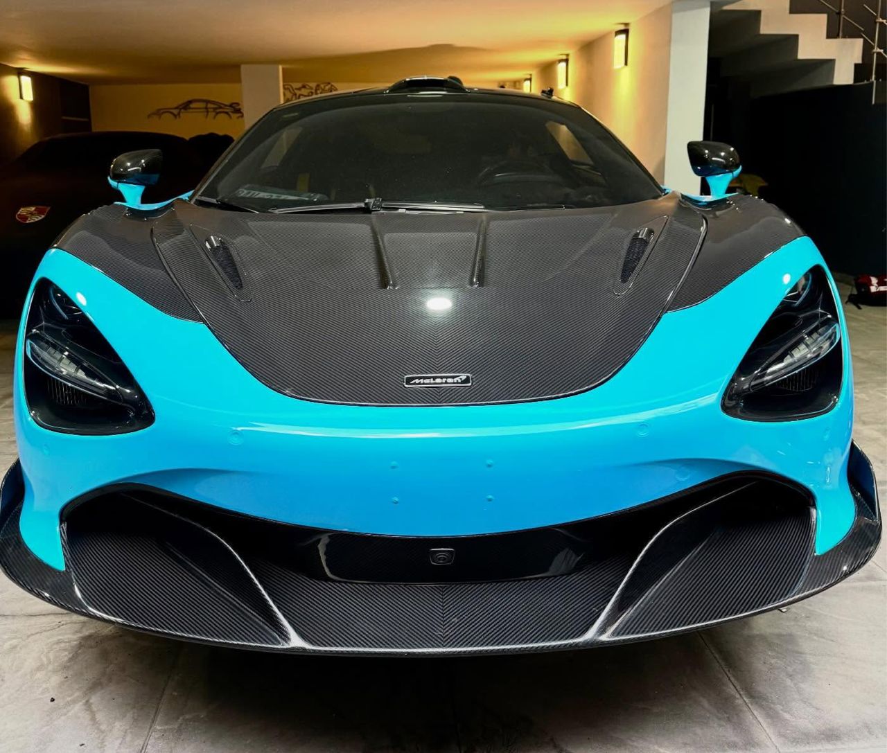 Dry Prepreg Carbon Fiber Front Lip V2 - Mclaren 720s