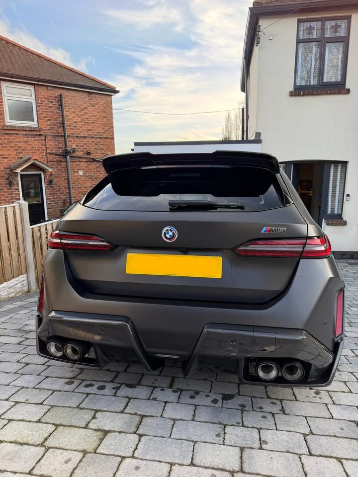 carbon fiber MP Style rear diffuser - BMW G90 M5
