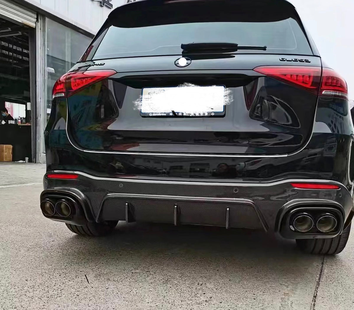 Carbon Rear Bumper Diffuser w/ Exhaust tips - Mercedes Benz W167 GLE35