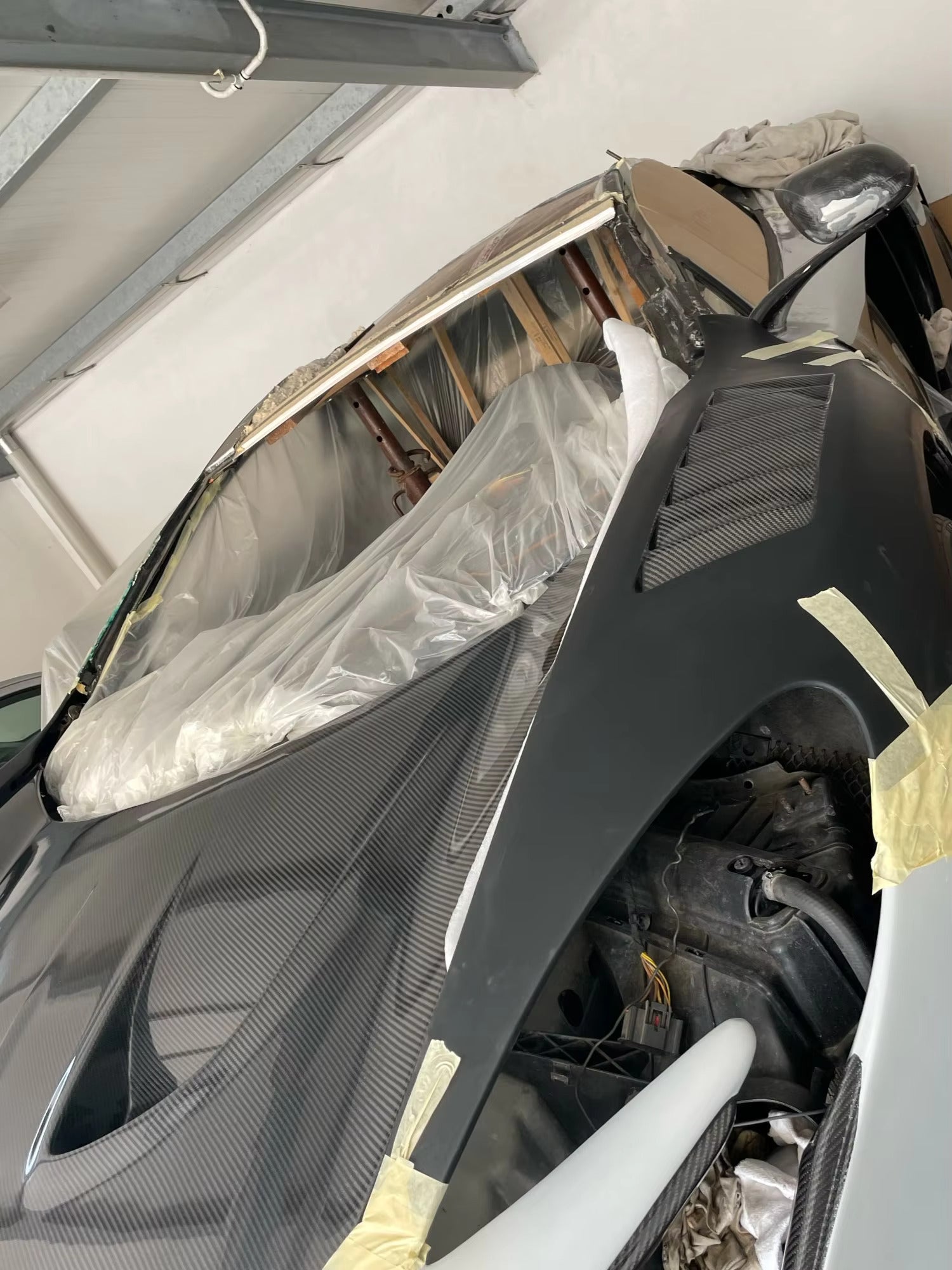 https://www.thecarbonindustries.com › products › 675lt-conversion-body-kit-mclaren-mp4-12c-650s

