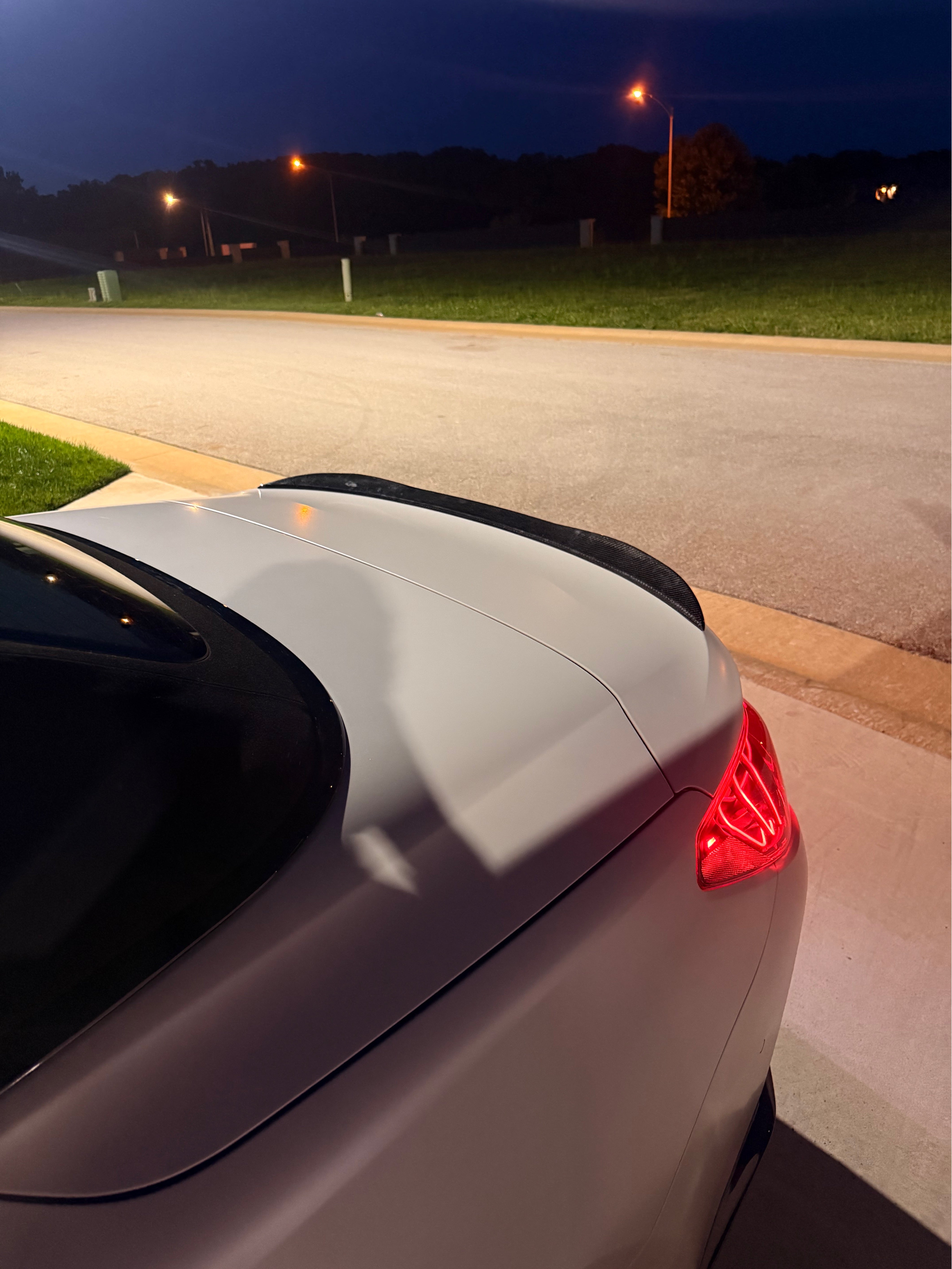 V STYLE CARBON FIBER TRUNK SPOILER  FOR 2021-2023 BMW G23 430i G83 M4 CONVERTIBLE