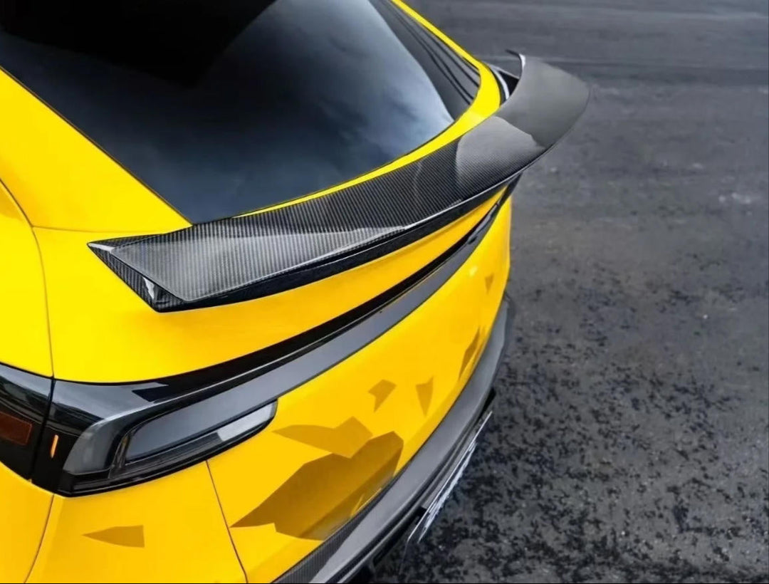 Dry Carbon Fiber Rear CM Style Wing Spoiler - Tesla Model Y Juniper 2025+