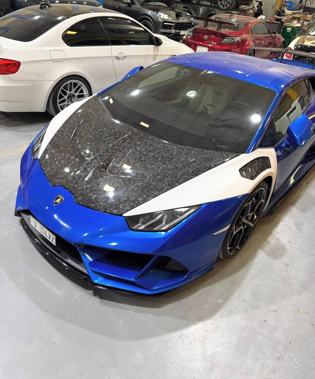 1016 Style Prepreg Carbon FIber Hood - Lamborghini Huracan / Tecnica