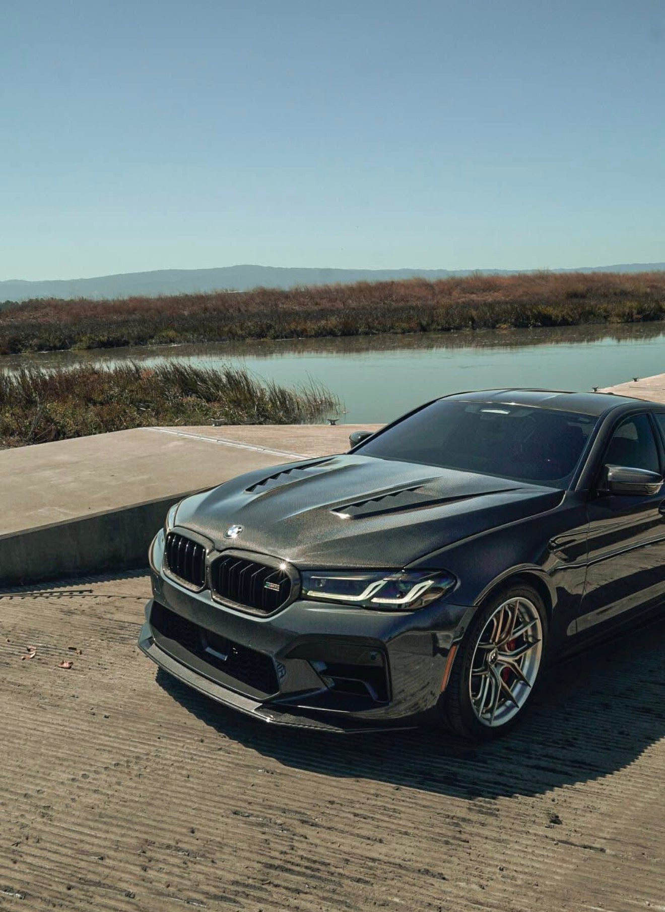 V Style Carbon Fiber Hood - BMW M5 F90