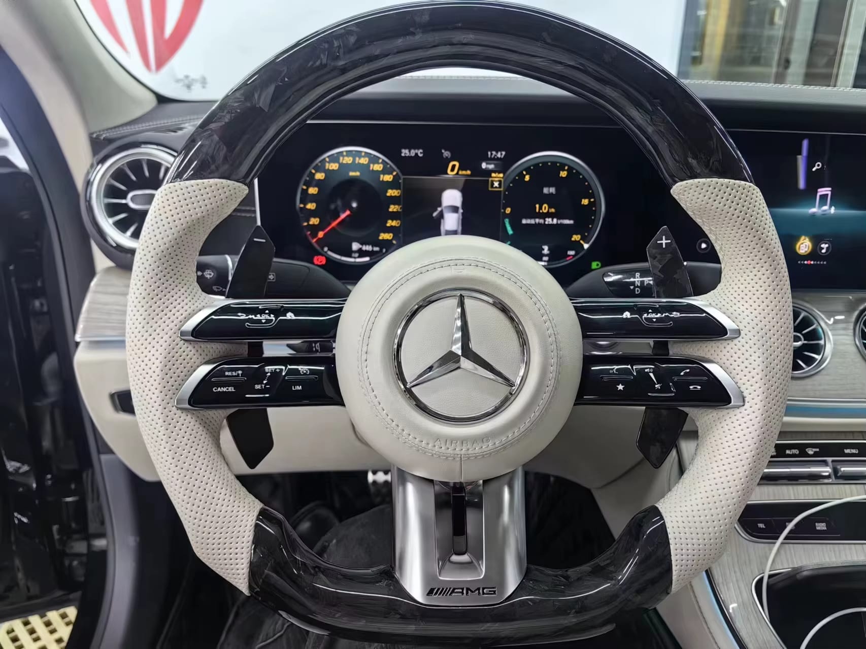 Mercedes Benz 2021 AMG Performance Style - Full Custom Steering Wheel