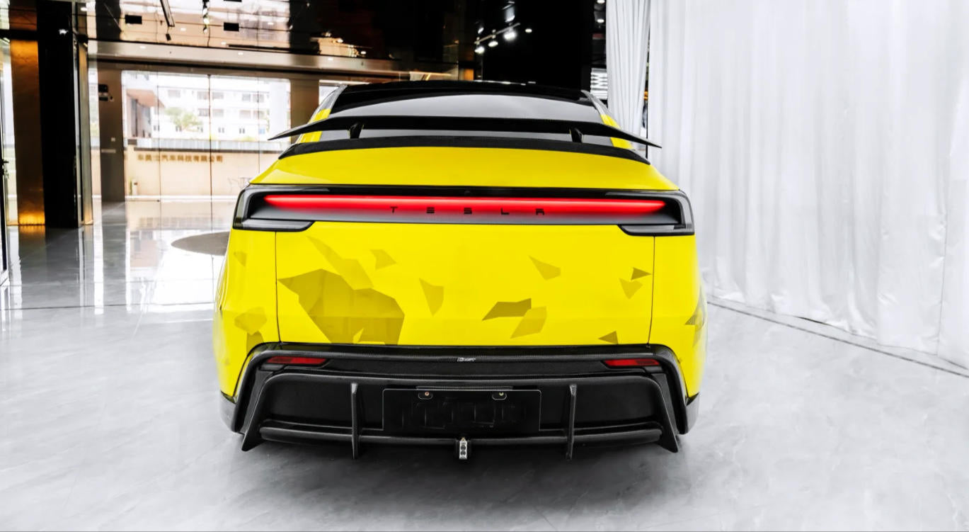 Dry Carbon Fiber Rear CM Style Wing Spoiler - Tesla Model Y Juniper 2025+