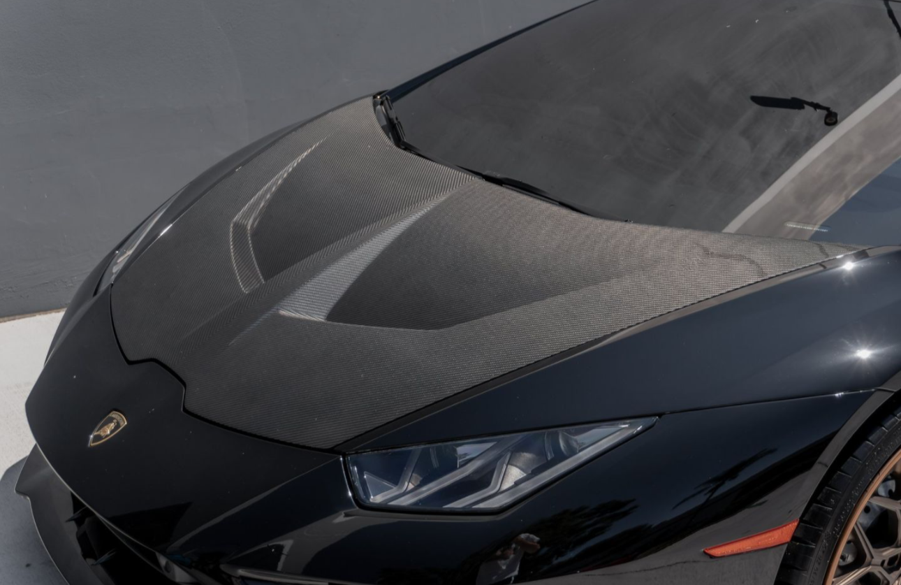 https://www.thecarbonindustries.com › products › 1016-industries-style-carbon-fiber-hood-lamborghini-huracan

