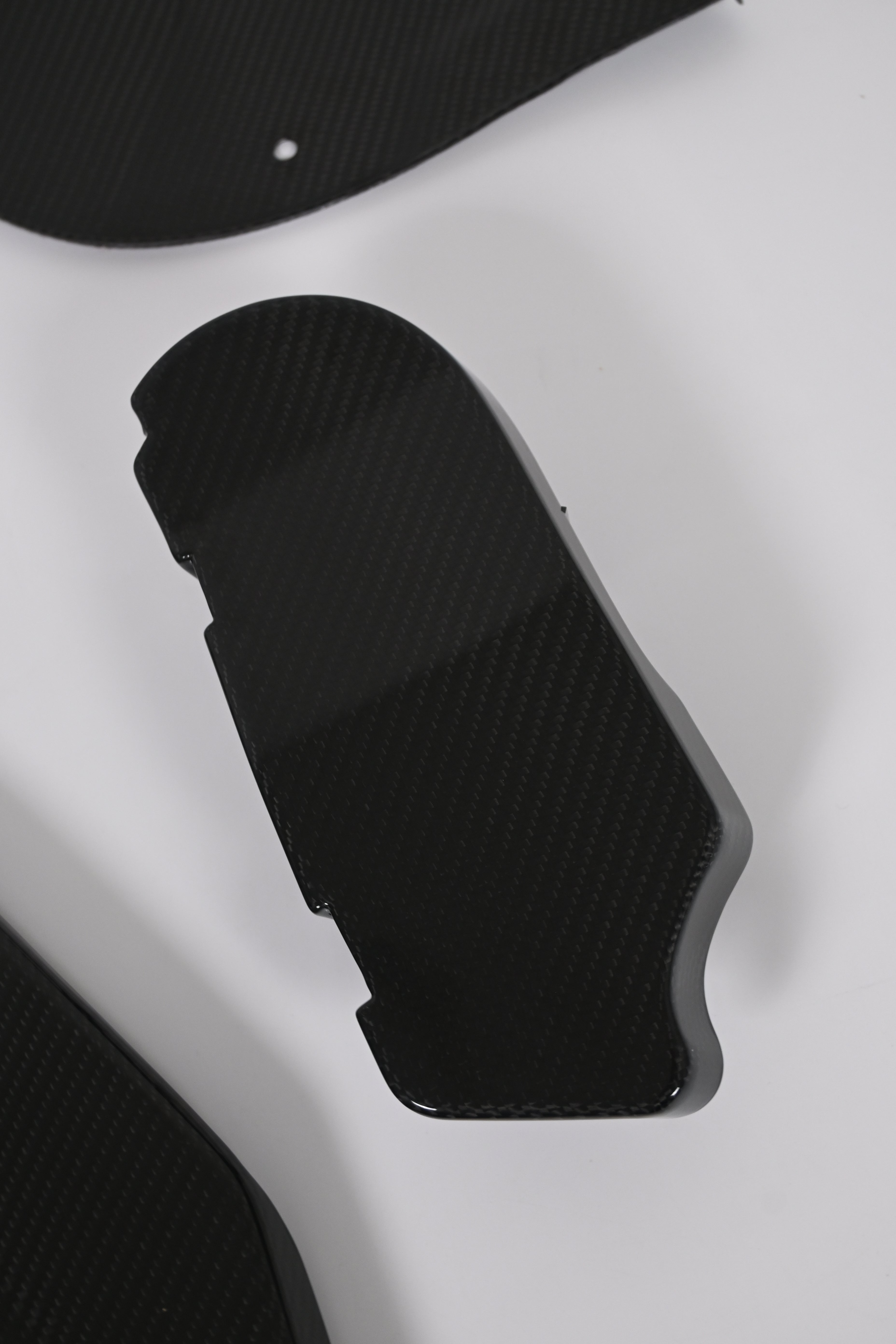 Carbon Fiber Engine Bay Cover Kit - BMW G90 M5