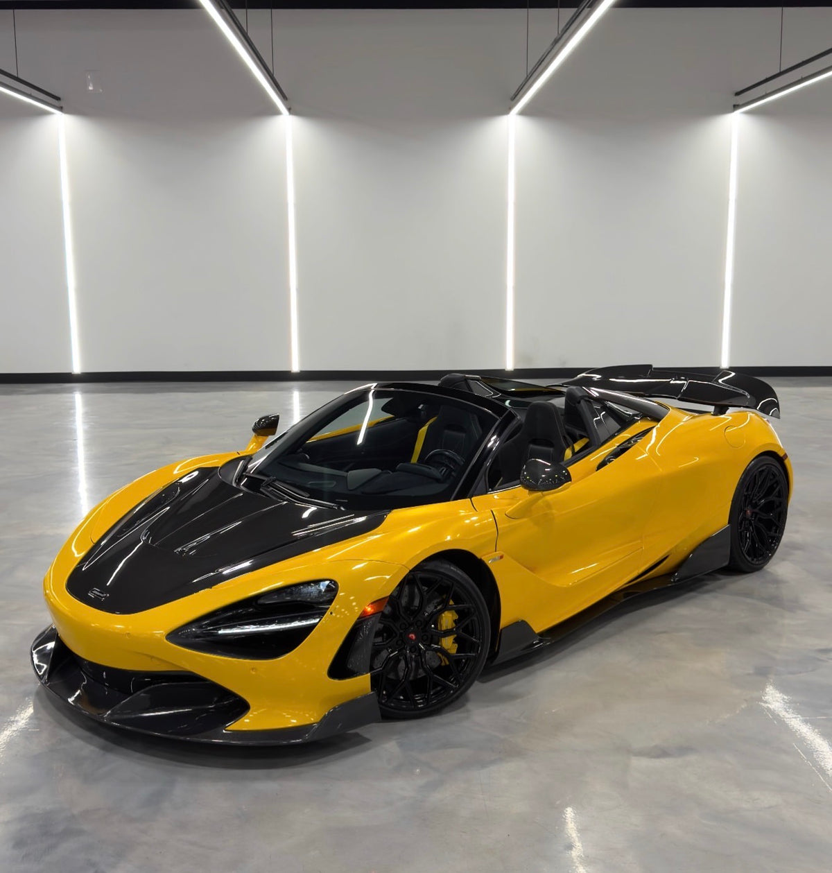 McLaren 720s/750s/765Lt Carbon Fiber R Style Hood Bonnet